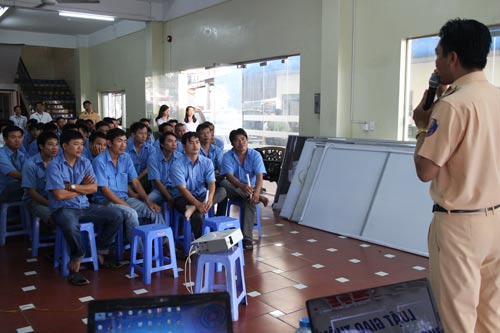 Nâng cao ý thức khi tham gia giao thông