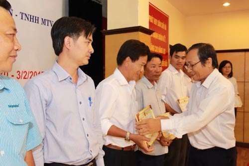 Tuyên dương 18 đảng viên tiêu biểu