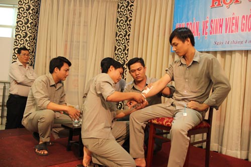 Mở lớp đào tạo cán bộ bảo hộ lao động