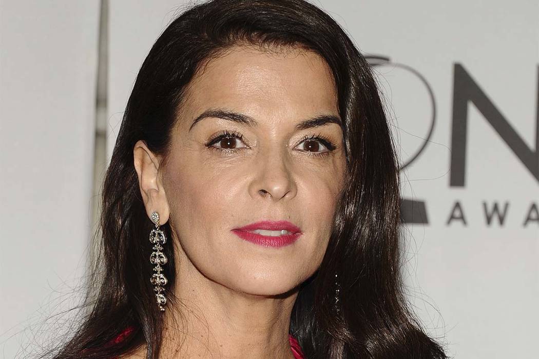 Người đẹp Annabella tố "ông trùm" Hollywood cưỡng hiếp