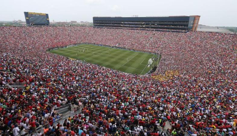 Hơn 10.000 kh&aacute;n giả xem trận M.U gặp Real Madrid ở Michigan năm 2014