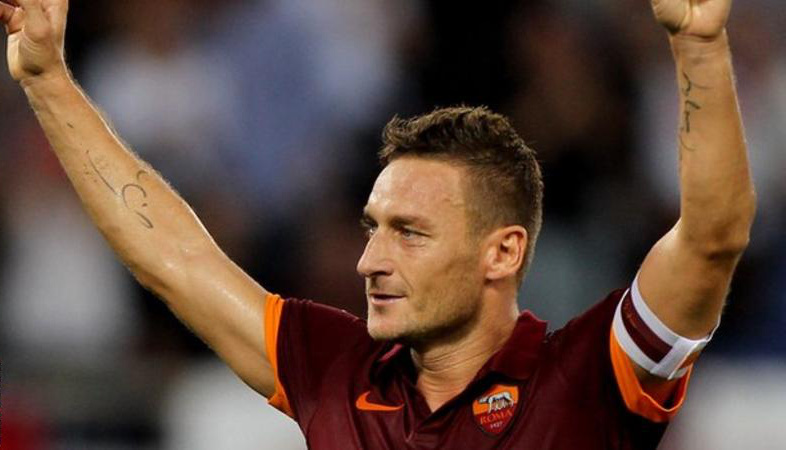 Totti treo giày, chuyển qua làm giám đốc
