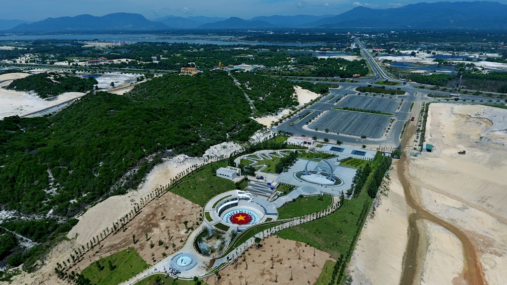 Chiêm ngưỡng Khu tưởng niệm Gạc Ma từ trên không - Ảnh 3.