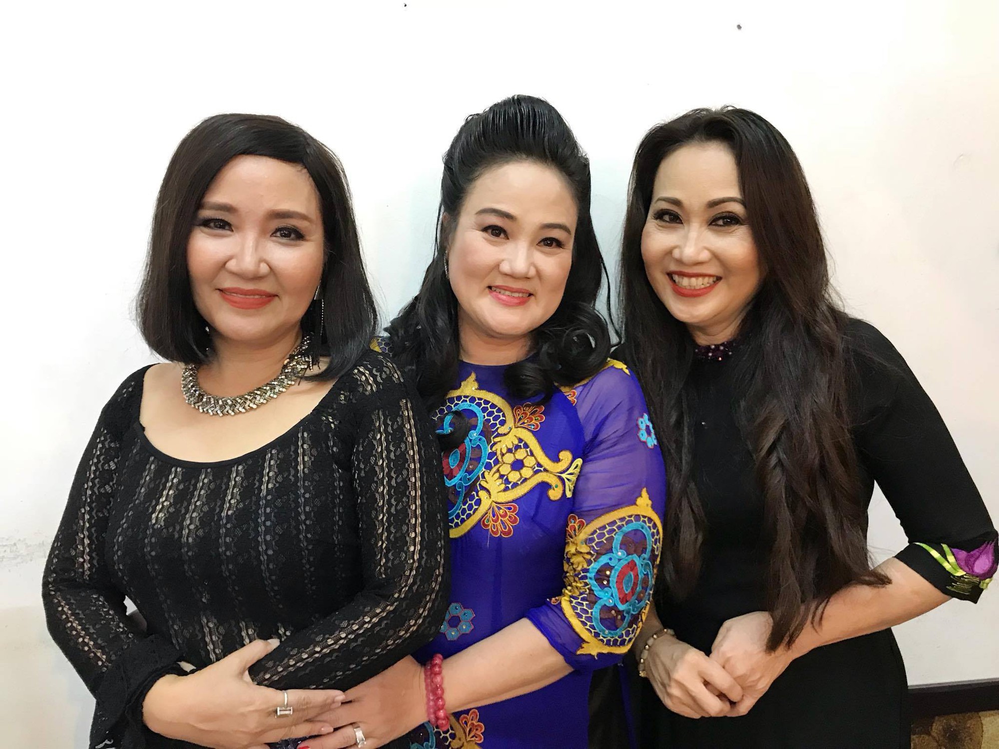 Ba chị em Thanh Hằng cứu giúp ba danh cầm nghèo khó