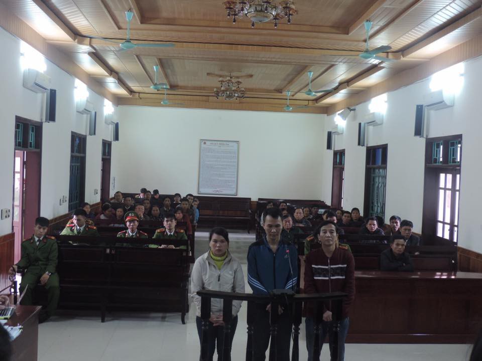 Nhậu xong, 2 t&uacute; &ocirc;ng thay nhau hiếp d&acirc;m b&eacute; g&aacute;i 14 tuổi - Ảnh 1.
