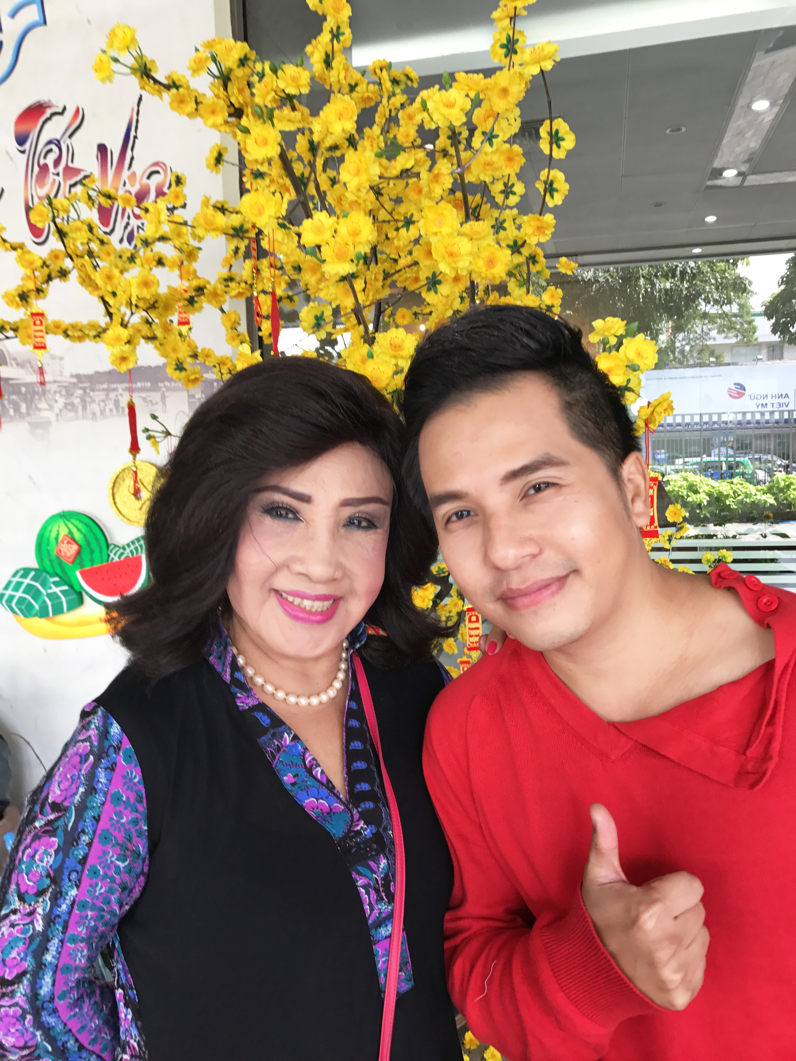 NSND Lệ Thủy và ca sĩ Dương Đình Trí