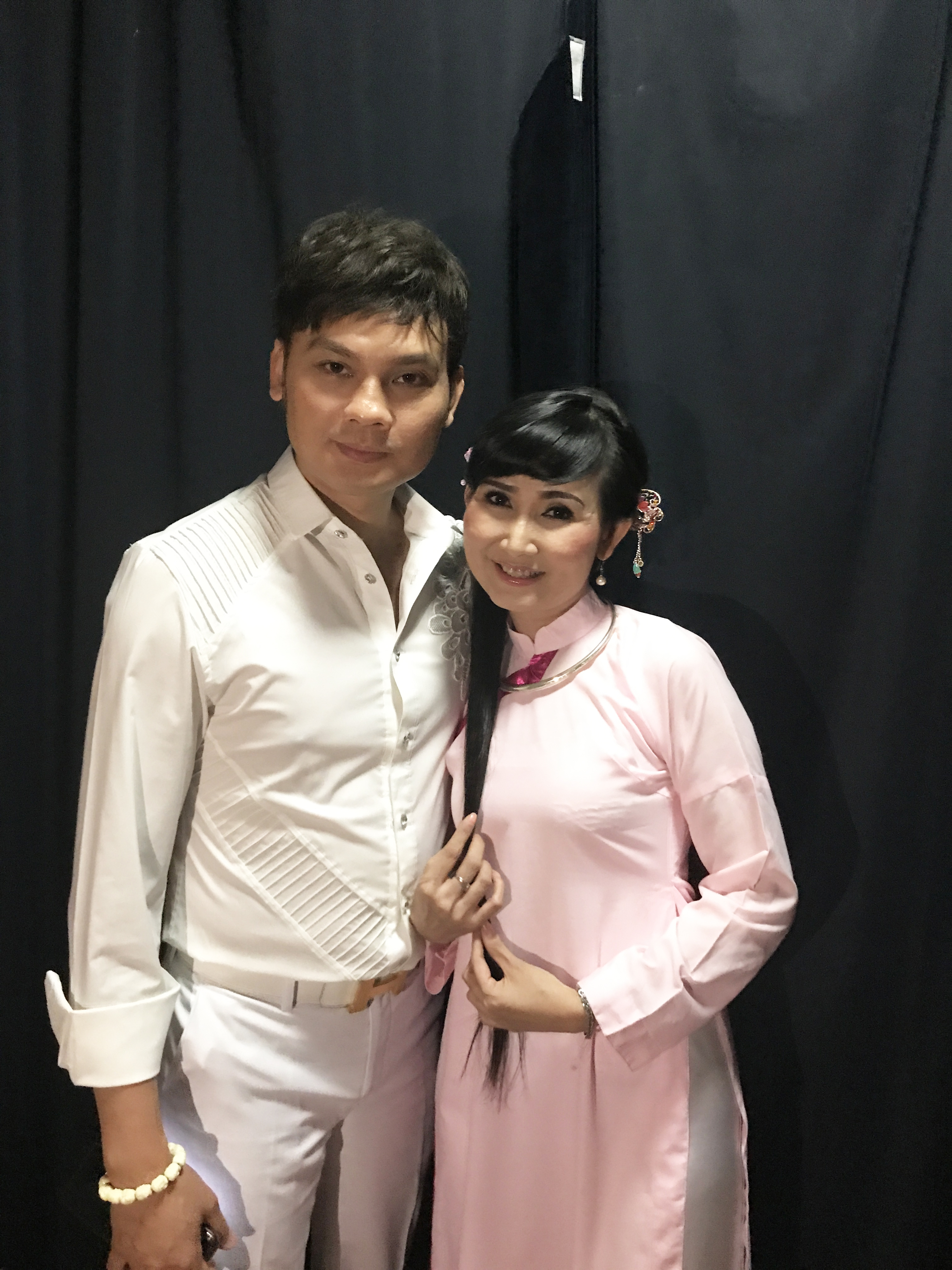 NSƯT Minh Vương x&uacute;c động bước v&agrave;o rạp Hưng Đạo mới - Ảnh 6.