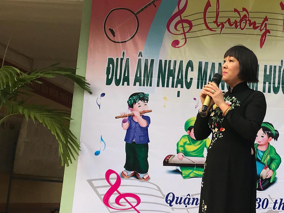 "Trưng Nhị" Hà Mỹ Xuân rời Pháp về nước, dốc sức vì đàn em