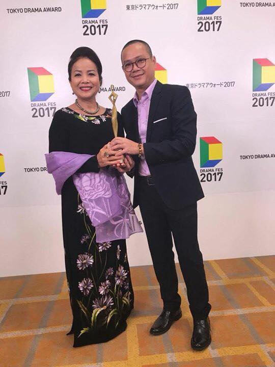 NSƯT Minh Trang x&uacute;c động nhận giải tại Li&ecirc;n hoan phim truyền h&igrave;nh quốc tế Tokyo 2017 - Ảnh 4.