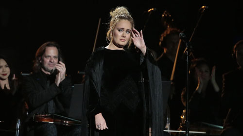 Sự cố Adele ở Grammy 59: Hữu ý hay vô tình!