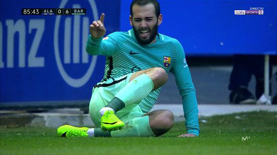 Ghê rợn với chấn thương của sao Barca