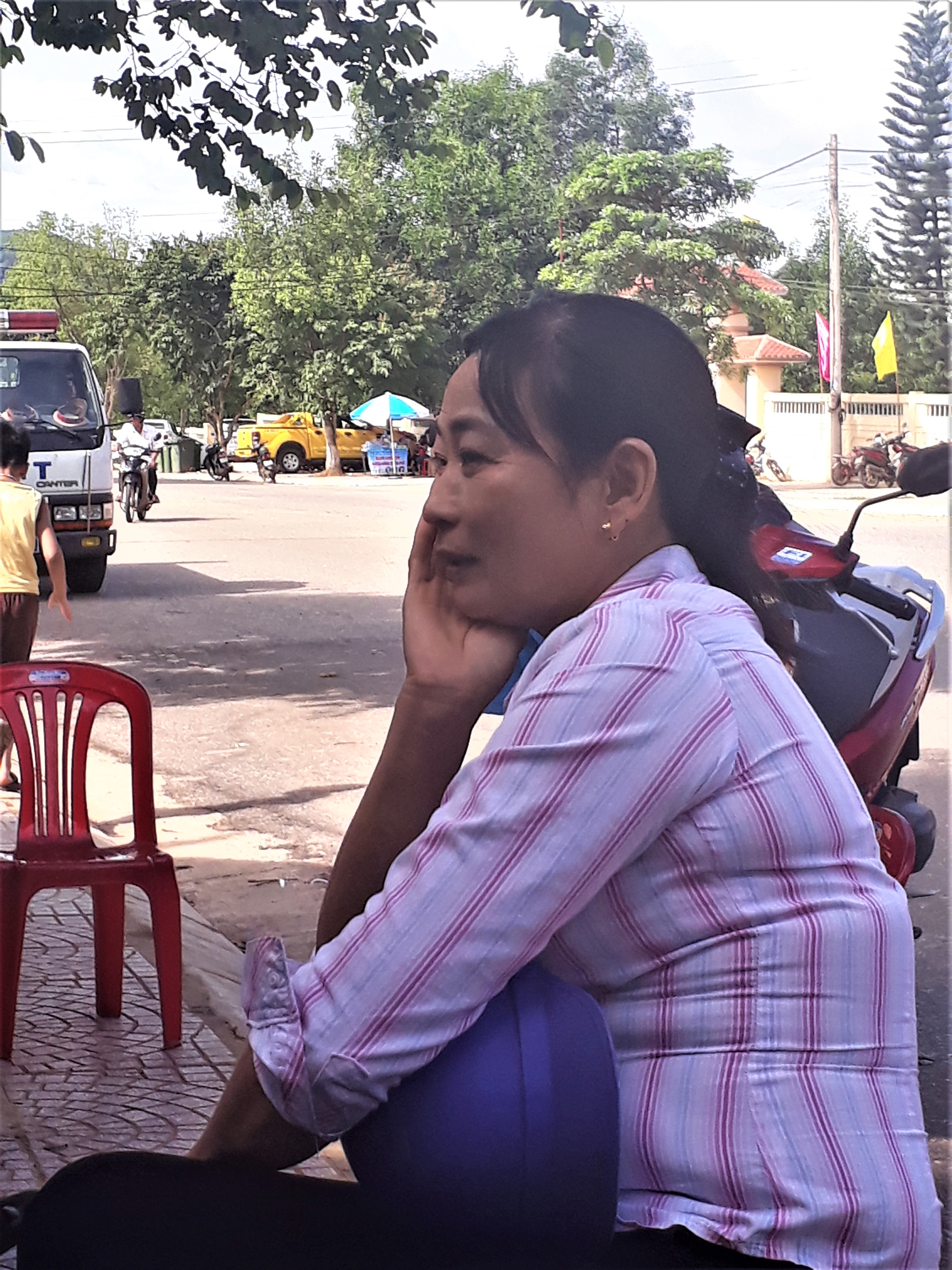 Nữ phụ huynh "giải cứu" một thí sinh đi thi quên mang giấy tờ