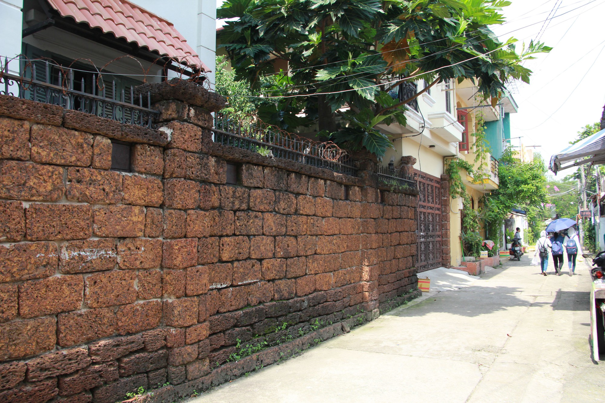 Thấp thỏm vì nhà thuộc diện sạt lở