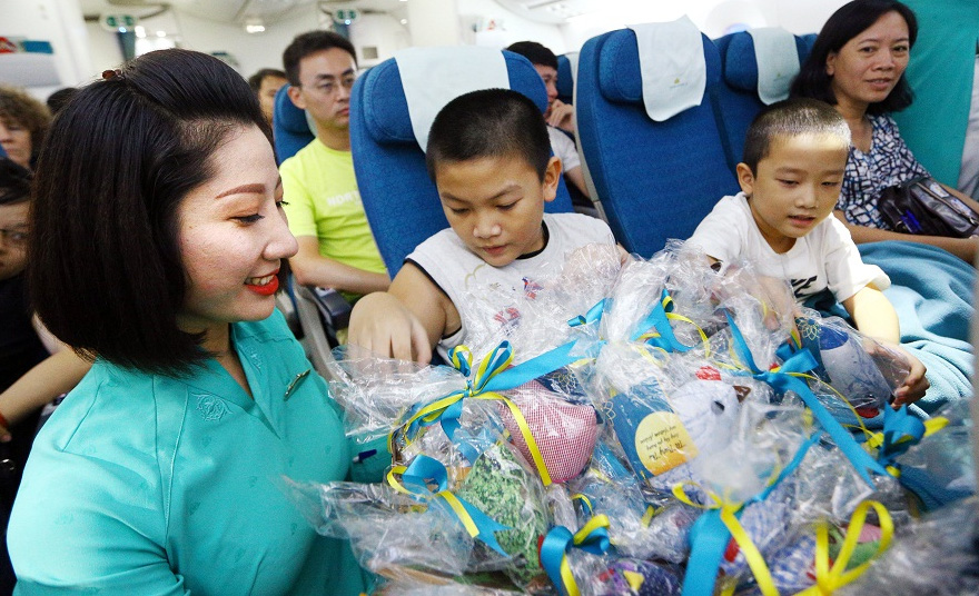 Trung thu ấm áp trên những chuyến bay của Vietnam Airlines