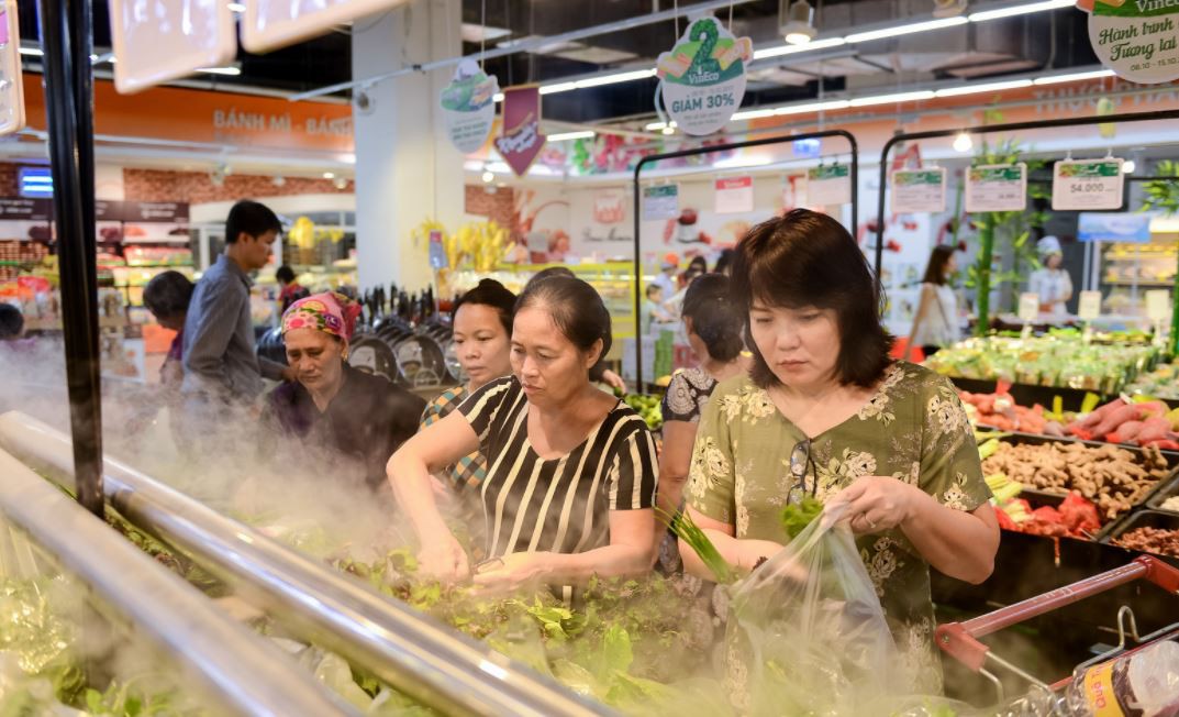 Hệ thống b&aacute;n lẻ của Tập đo&agrave;n Vingroup đạt top 2 trong t&acirc;m tr&iacute; người ti&ecirc;u d&ugrave;ng Việt - Ảnh 2.