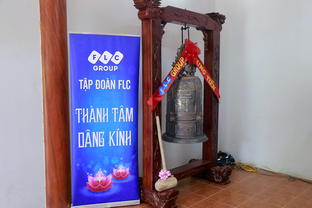 Tặng chuông, khánh tại Khu di tích lịch sử Nà Tu
