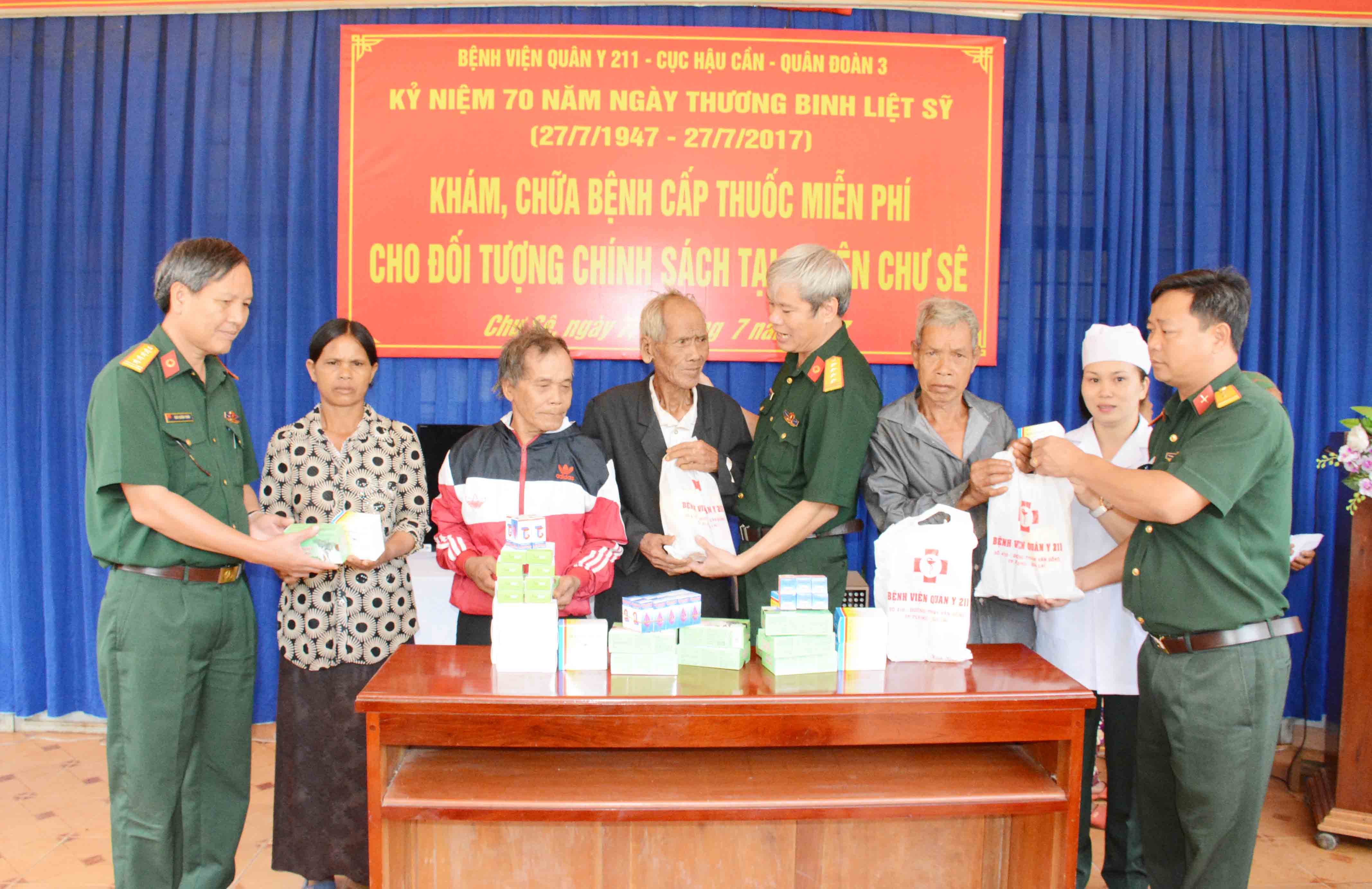 T&igrave;nh qu&acirc;n d&acirc;n giữa ng&agrave;n xanh - Ảnh 3.