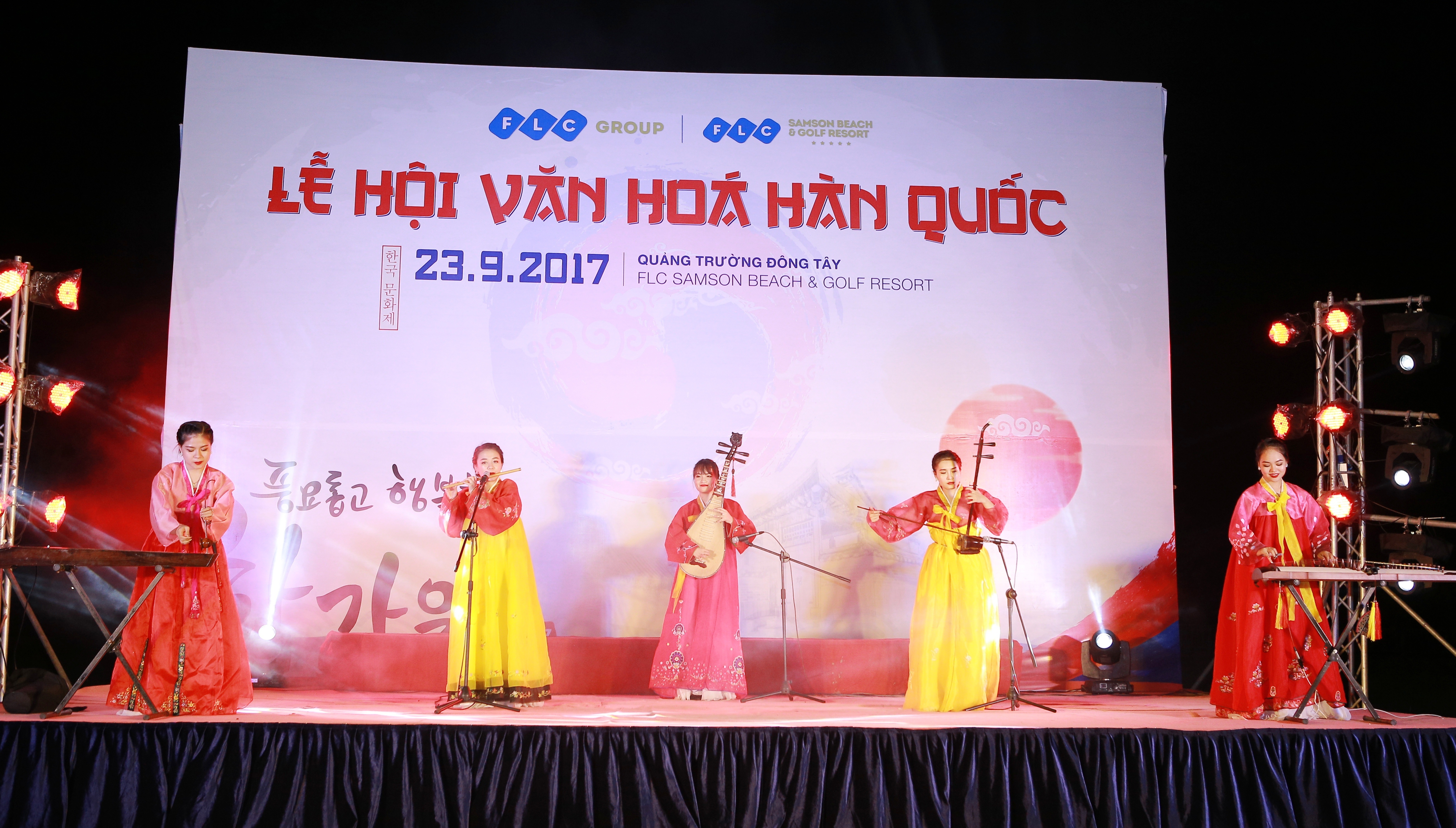 Ngập tr&agrave;n sắc m&agrave;u H&agrave;n Quốc trong lễ hội văn h&oacute;a tại FLC Sầm Sơn - Ảnh 2.