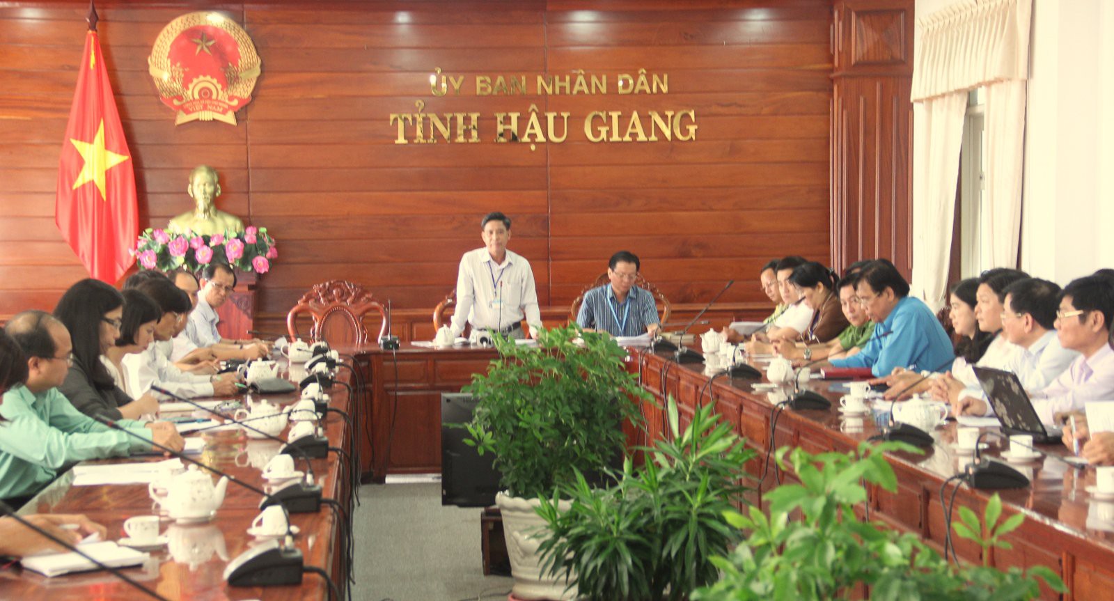 Đ&atilde; t&igrave;m ra nguy&ecirc;n nh&acirc;n khiến hơn 400 HS nhập viện sau khi uống sữa - Ảnh 1.