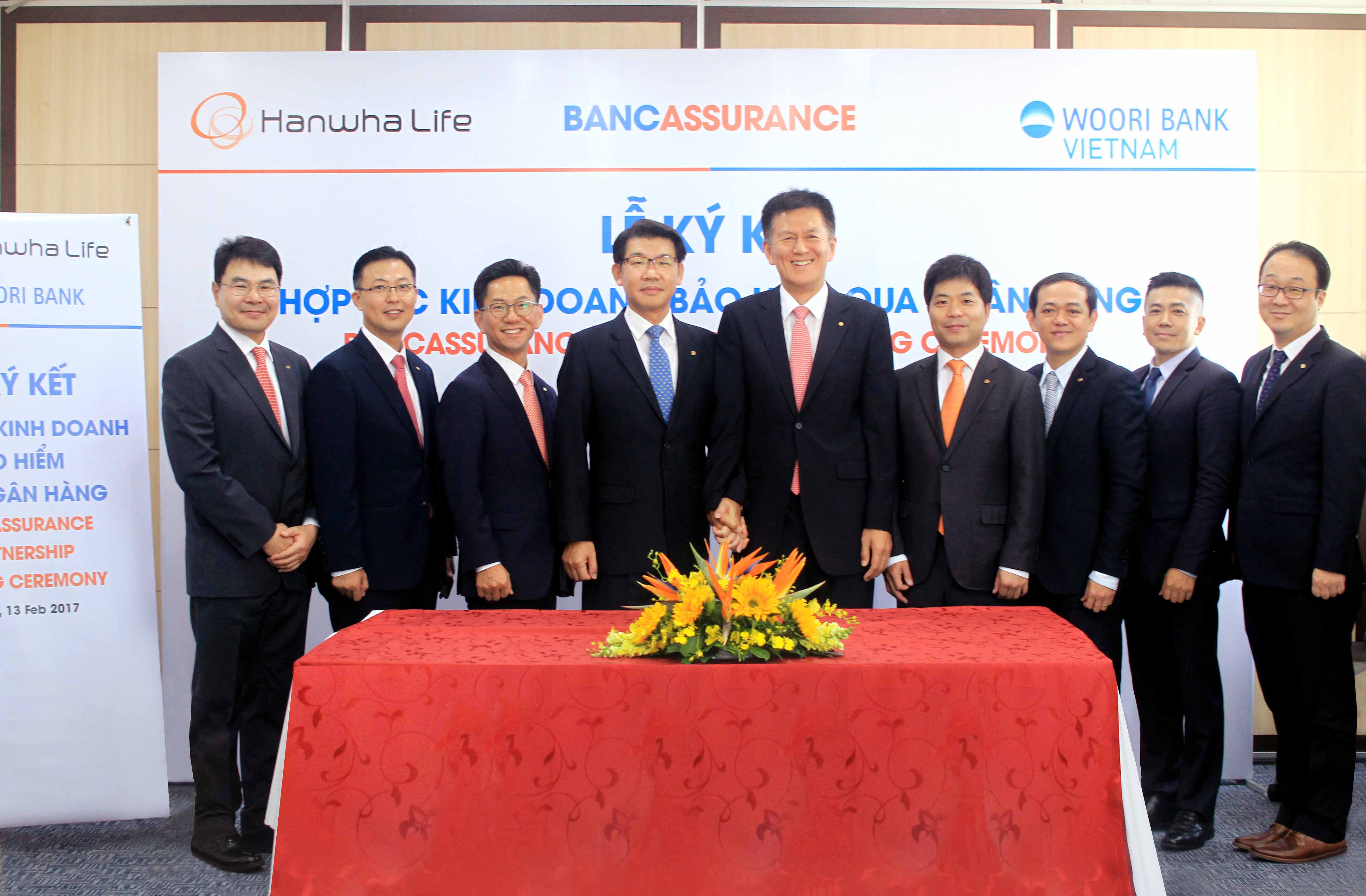 Hanwha Life Việt Nam và Woori Bank ký thỏa thuận hợp tác phân phối sản phẩm bảo hiểm