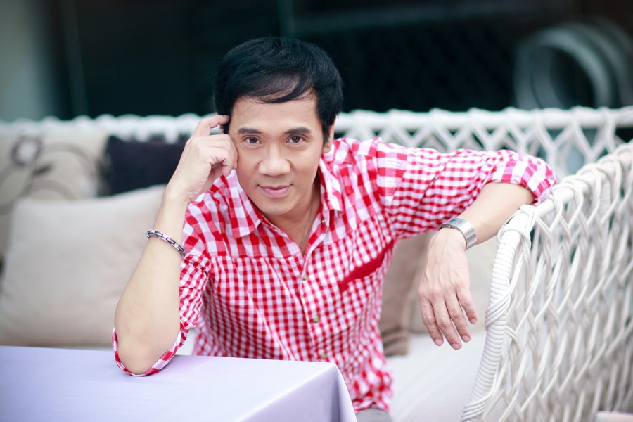 NSƯT Thành Lộc mê bóng đèn Noel - Ảnh 2.