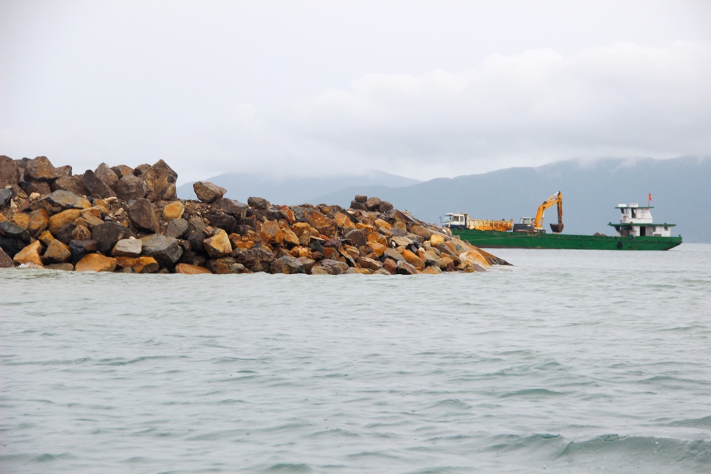 Cận cảnh hàng loạt dự án lấn biển xâu xé vịnh Nha Trang