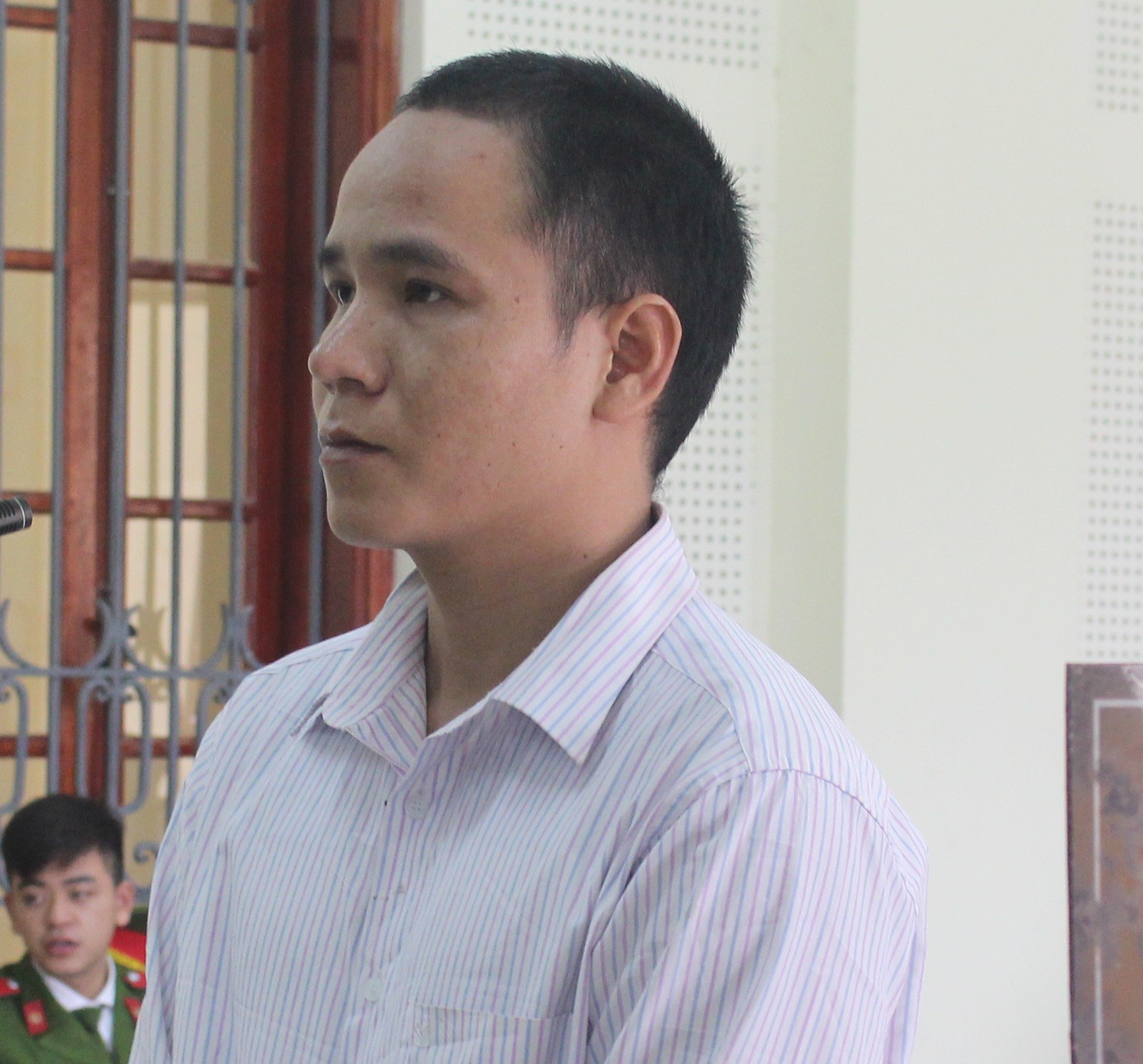 Ôm người mời uống bia không được, đánh chết bạn nhậu - Ảnh 1.