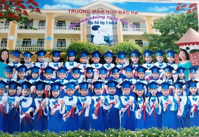 Đóng 300.000 đồng chụp ảnh kỷ yếu, cha mẹ không nhận ra con mình