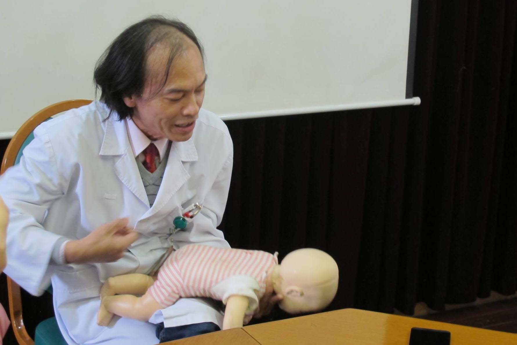 Đuối nước, hóc dị vật rình rập trẻ em