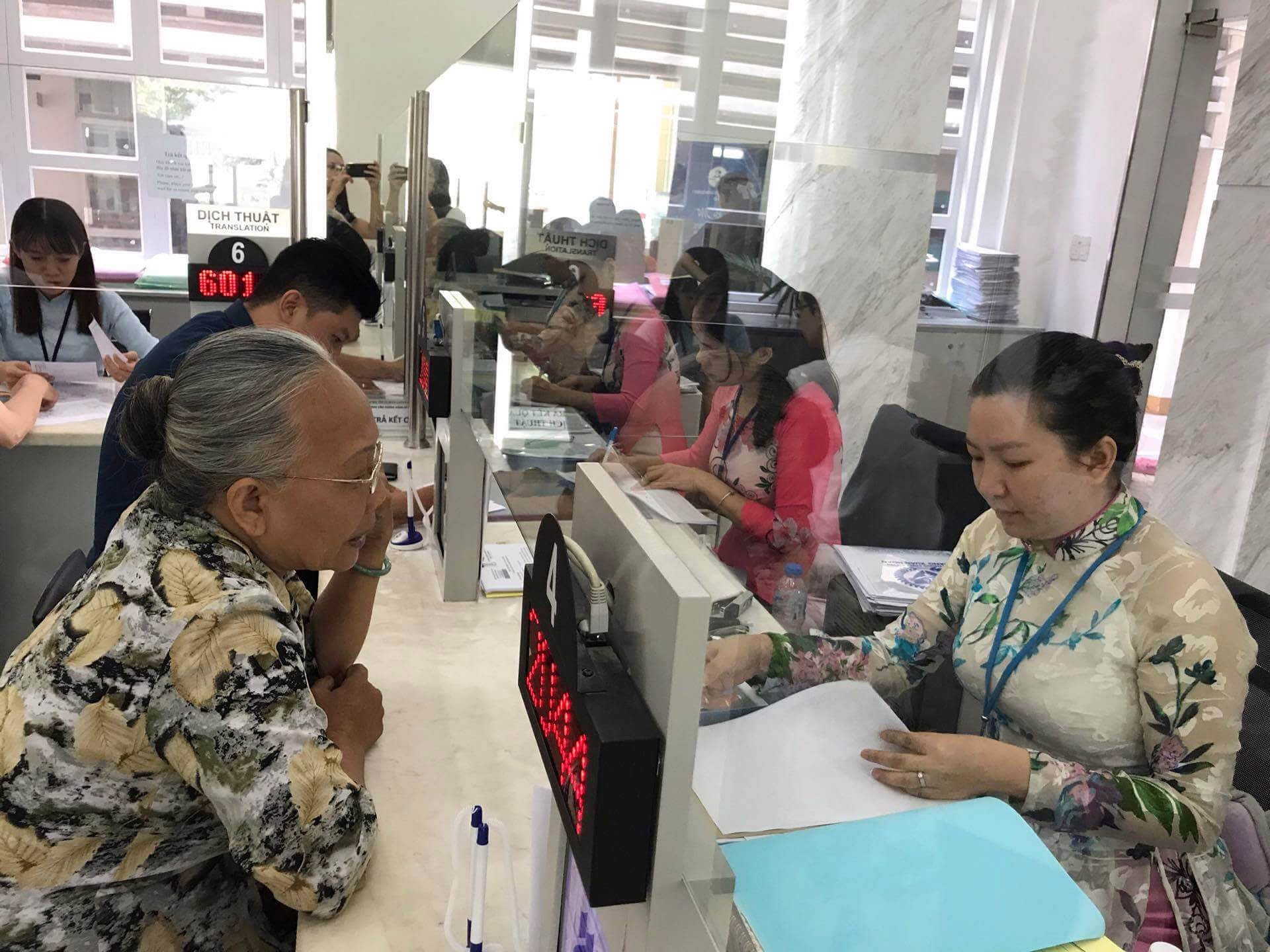 TP HCM vận động cán bộ nghỉ hưu sớm