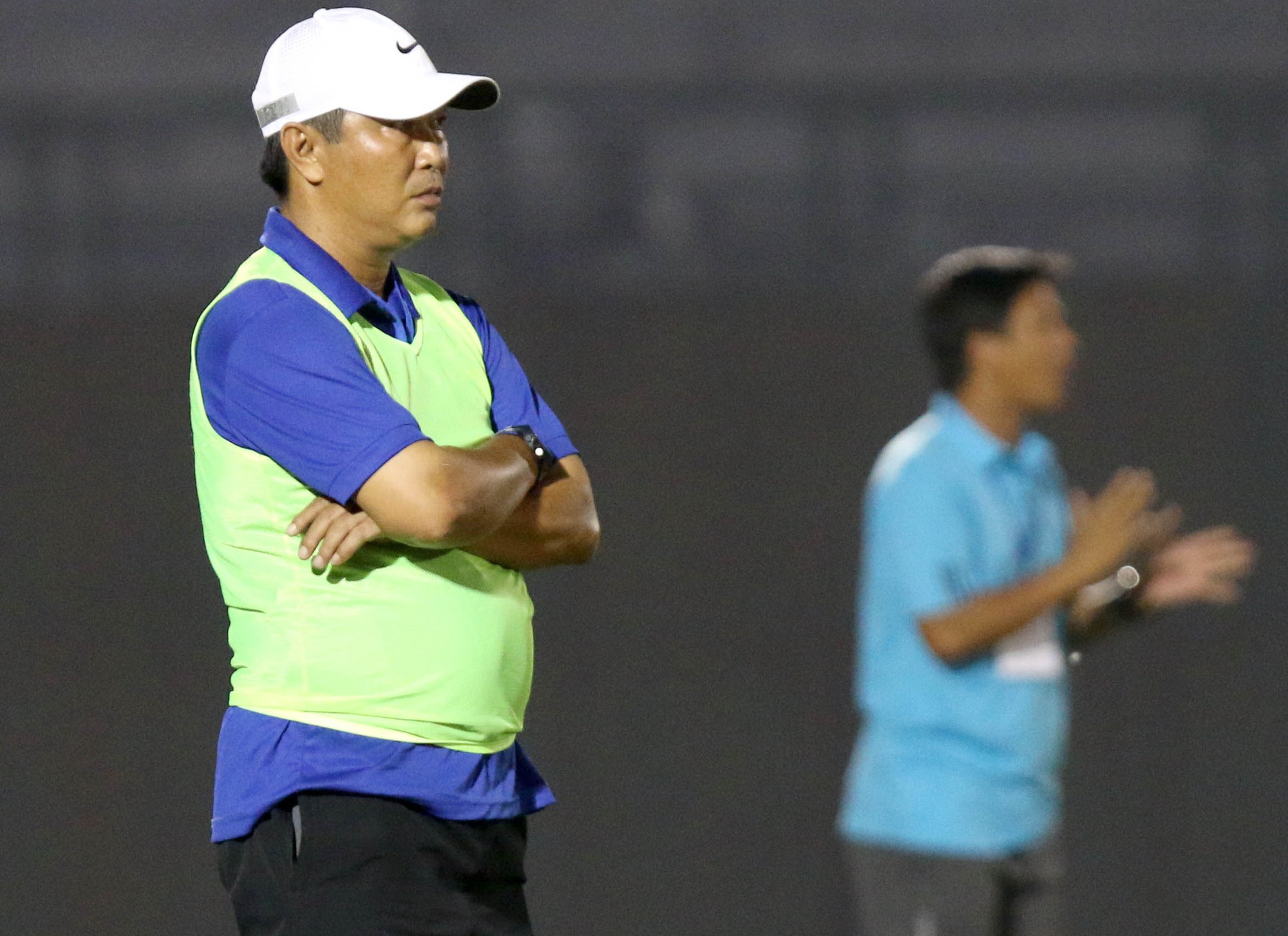 HLV Trần Minh Chiến dẫn dắt U19