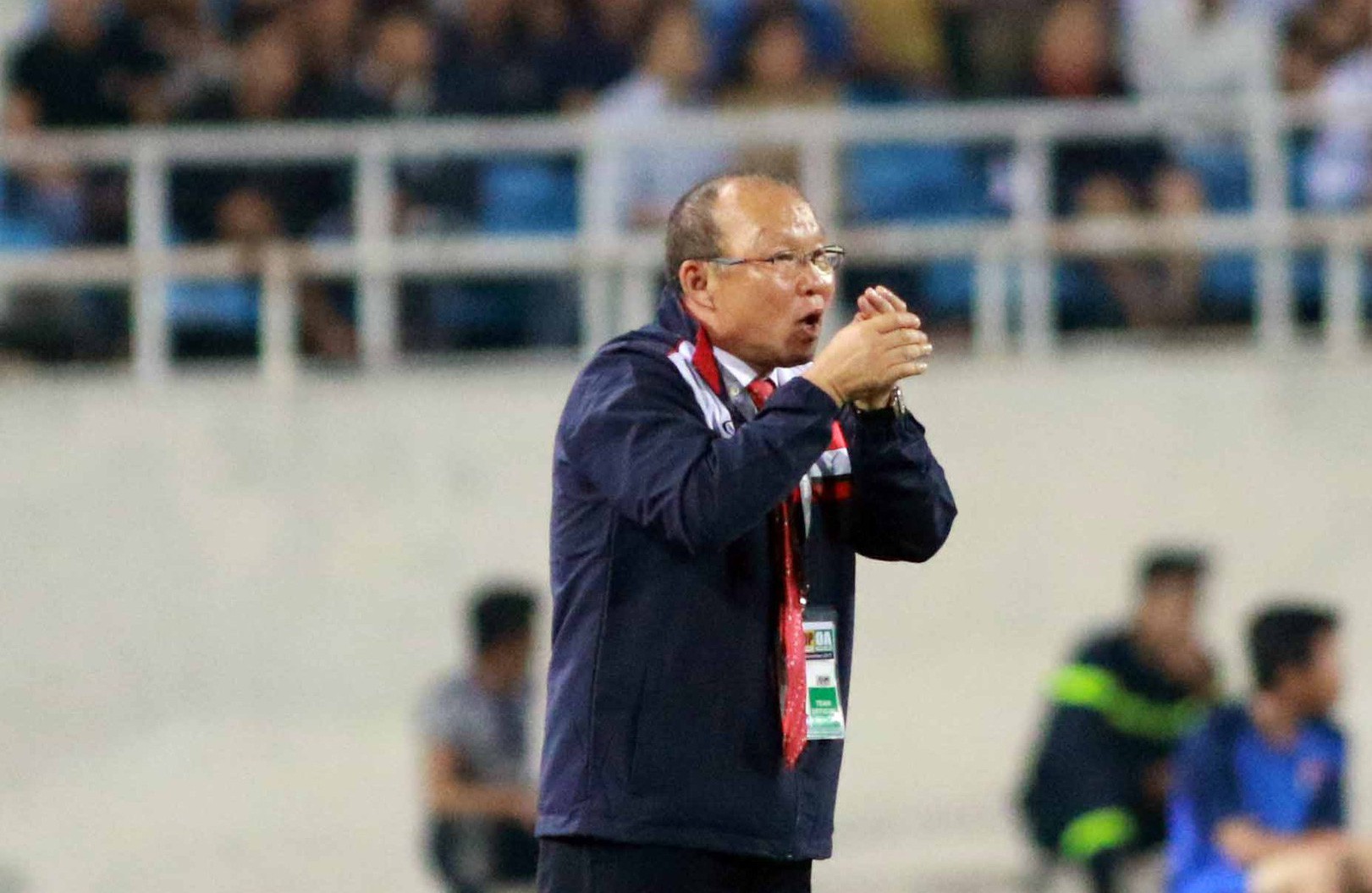 HLV Park Hang Seo "ngủ gật" ra sao trong trận ra mắt?