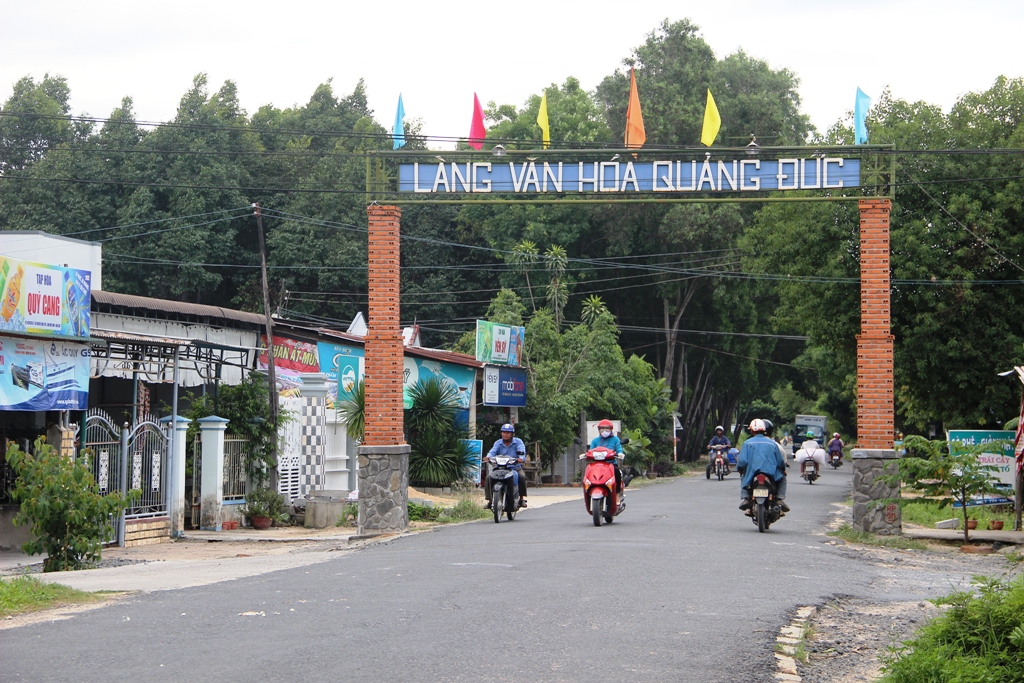 L&agrave;ng gi&aacute;o vi&ecirc;n - Ảnh 1.
