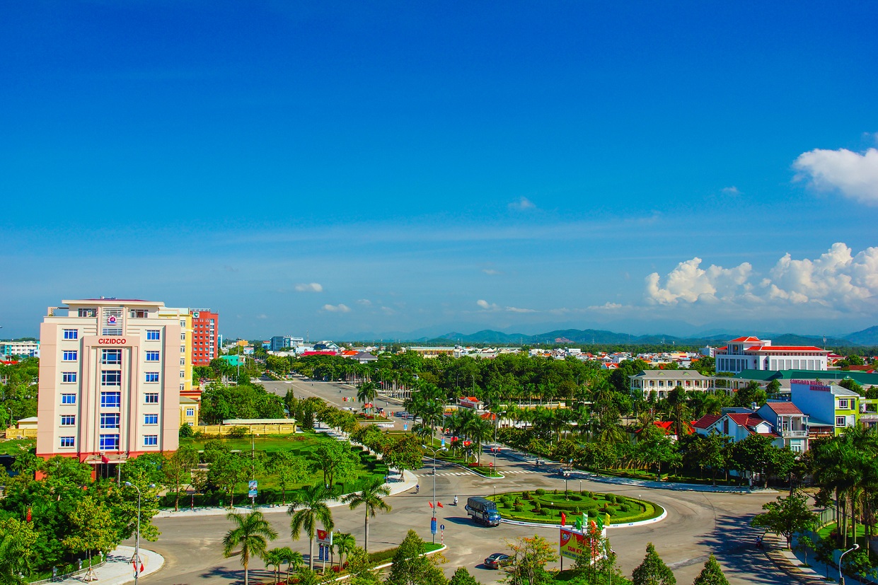 Tỉnh Quảng Nam có những bước phát triển vượt bậc sau 20 năm tái lập. Trong ảnh là một góc tỉnh lị Tam Kỳ Ảnh: NGUYỄN TUẤN