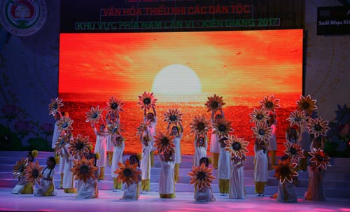 Liên hoan văn hóa thiếu nhi các dân tộc phía Nam