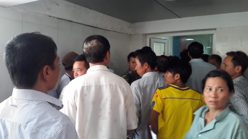 Bệnh nhân co giật,  tử vong  sau  tiêm, người nhà vây bệnh viện