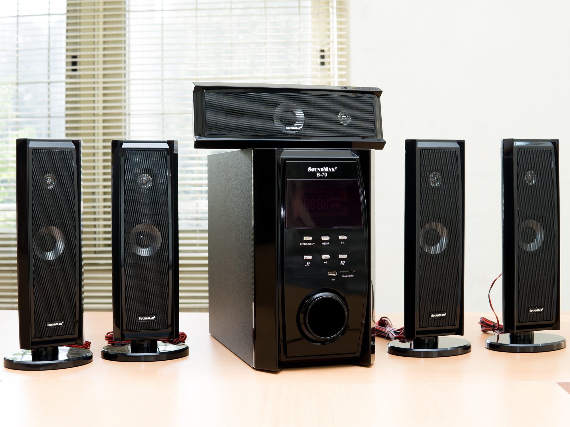 SoundMax B-70 - Chân thực như cuộc sống