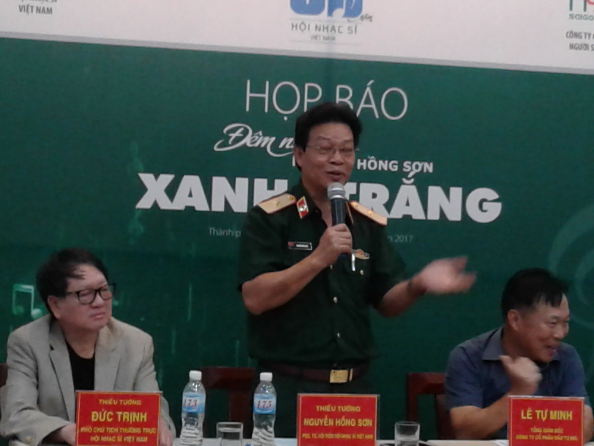 "Xanh trong Trắng" và tấm lòng với Trường Sa