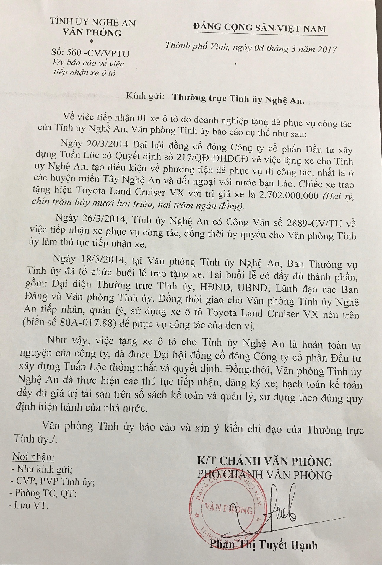 
C&ocirc;ng văn b&aacute;o c&aacute;o việc nhận xe doanh nghi&ecirc;p tặng của Tỉnh ủy Nghệ An.
