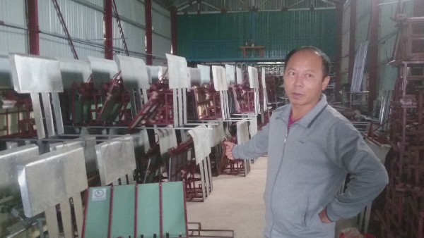 Người chế tạo chiếc máy “làm sướng đàn bà và làm khổ đàn ông”