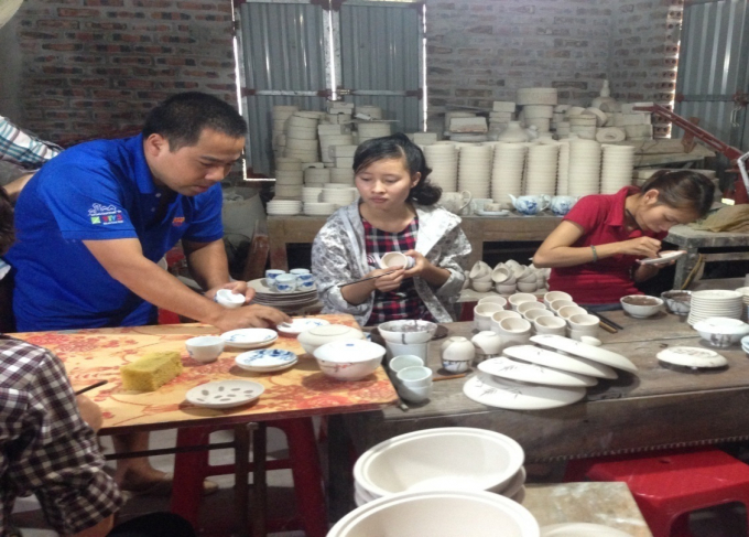 Người thổi lửa lò gốm cổ