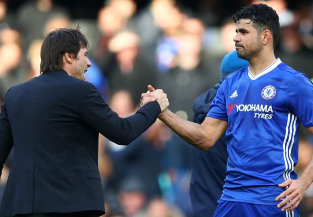 Costa chới với khi bị Conte nhắn tin đuổi thẳng