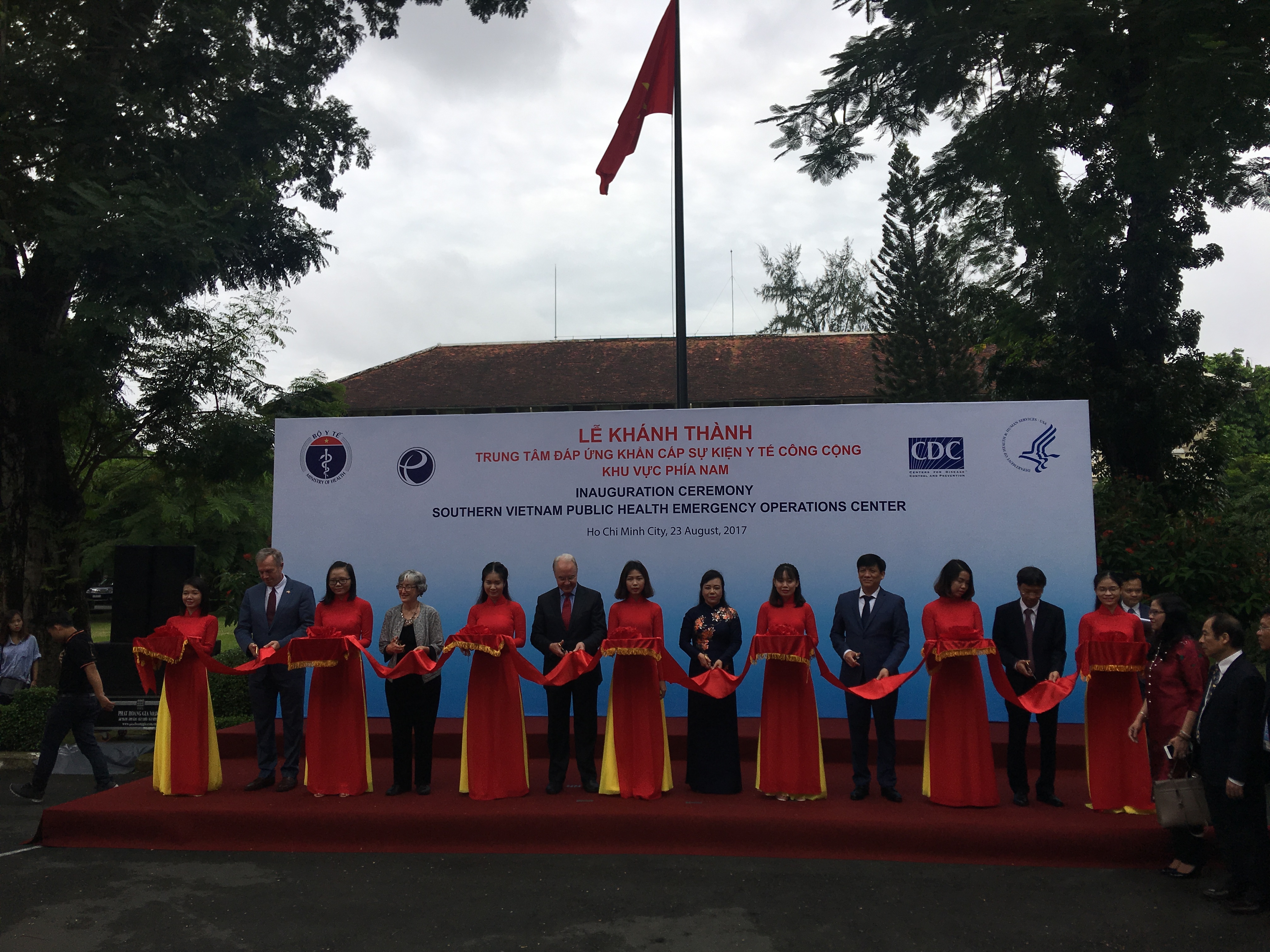 Khánh thành trung tâm đáp ứng khẩn cấp sự kiện y tế