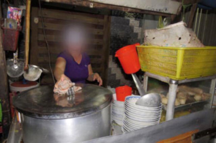 Ngậm ngùi hủ tiếu gõ giữa Sài Gòn