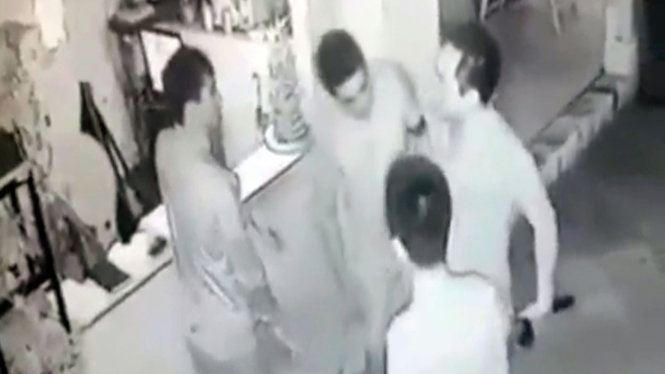 Làm rõ vụ rút súng dọa bắn người tại quán cà phê ở Biên Hòa