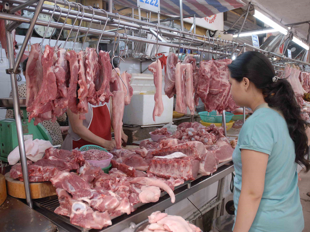 ​Nghịch lý giá heo: Ai đang móc túi người tiêu dùng?