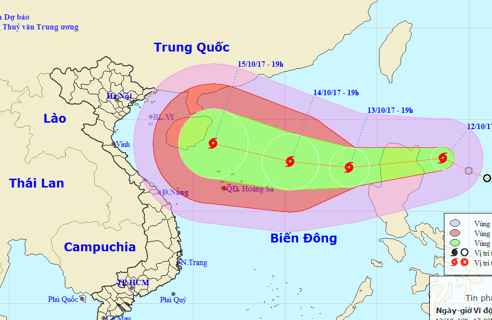Bão Khanun giật cấp 12 hướng thẳng vào miền Trung - Ảnh 1.