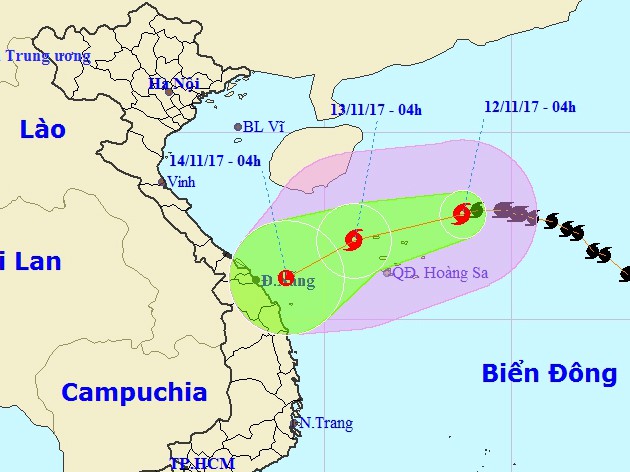 Bão số 13 chuyển hướng Tây Tây Nam, vào miền Trung