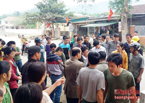 Phó chủ tịch xã bị đối tượng nghiện tấn công trước trụ sở