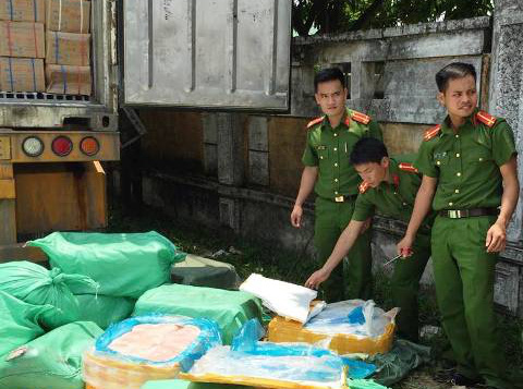 Gần 3 tấn nầm lợn thối suýt lên bàn nhậu ở TP HCM